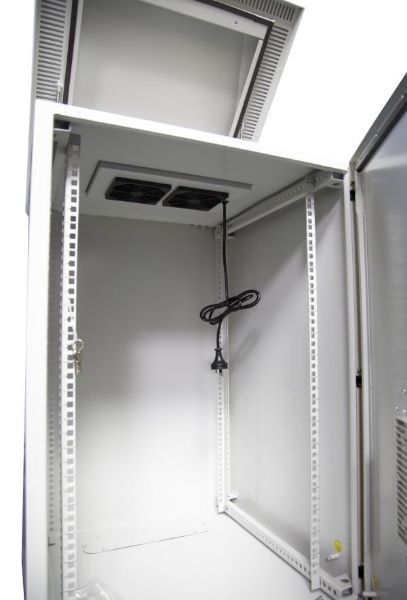 RODW24-600FK - DYNAMIX RODW24-600FK - 24RU Vented Outdoor Wall Mount Cabinet.Dim 611x625x1190 IP45 rated Lockable Door