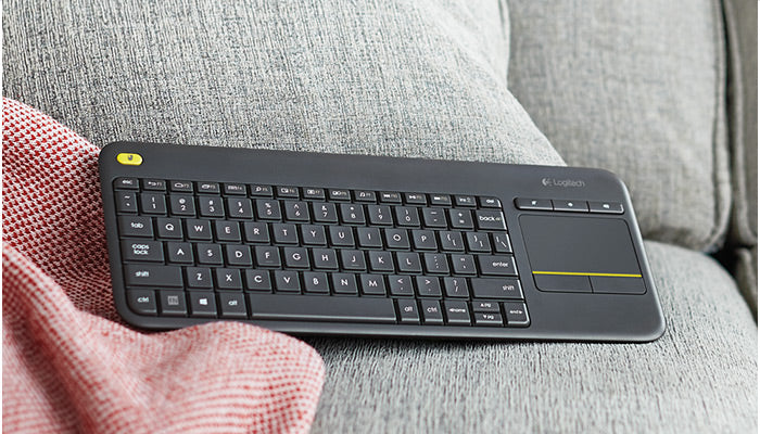 Logitech 920-007165 - K400 PLUS WIRELESS TOUCH KEYBOARD BLACK