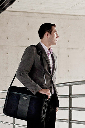 EVERKI EKB427BK17 - Versa Premium Briefcase 17.3'' Checkpoint friendly Corner-guard protection system
