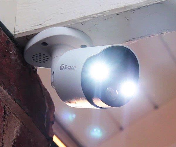 SWNVK-886804FB-AU - Swann NVR8-8580 4K /2TB/4x NHD-887MSFB 4K Bullet CAM