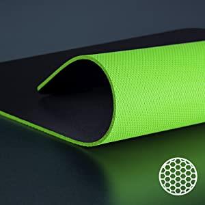 RZ02-03330400-R3M1 - RAZER GIGANTUS V2 - SOFT GAMING MOUSE MAT XXL - FRML PACKAGING