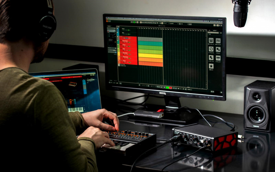 US2X2HR - TASCAM 2in/2out USB AUDIO/MIDI I/F