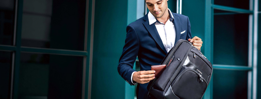 EVERKI EKP132S17 - Onyx Black Laptop Backpack Up to 17.3''. Travel Friendly Hard-Shell Quick-Access