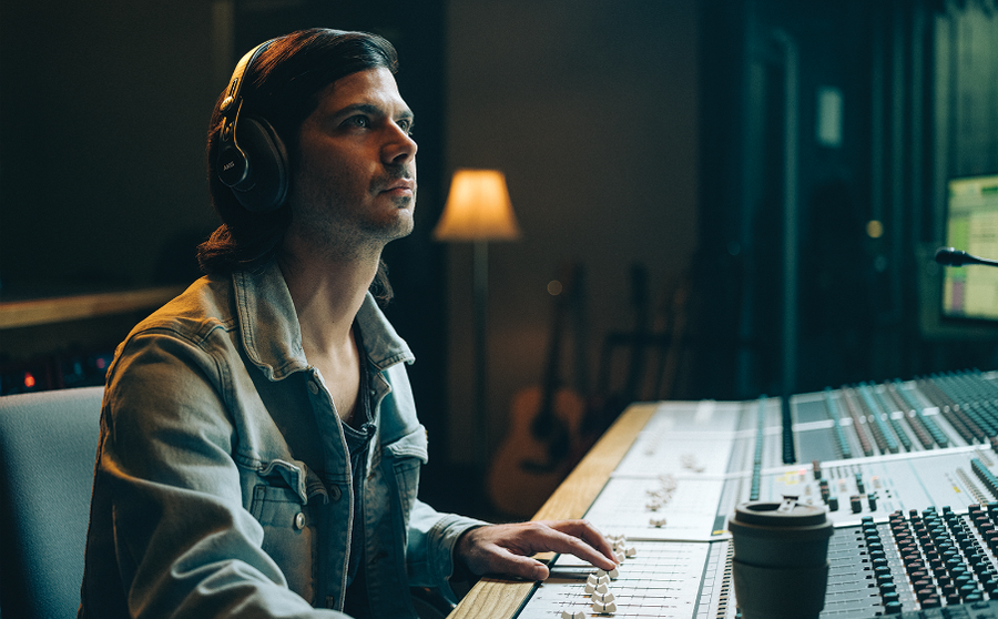 AKG K371 - PRO OVER-EAR CLOSED FOLDABLE HEADPHONES