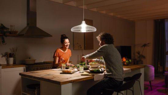 HUE335004 - Philips Hue Warm White 15.5W A67 B22 Bulb