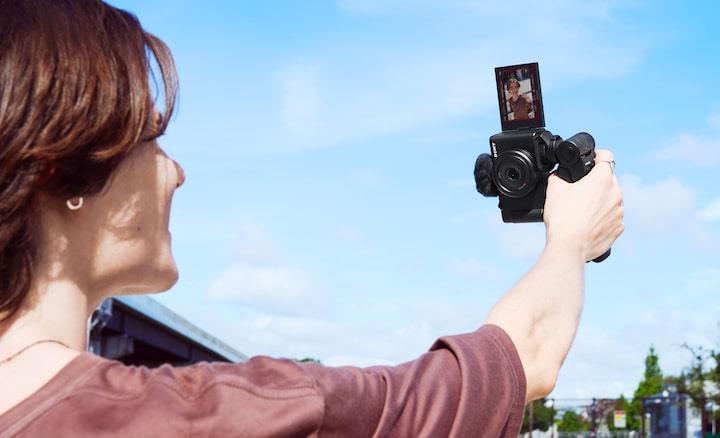 ZV1F - Sony ZV1F VLOG Camera 20mm With Directional Mic