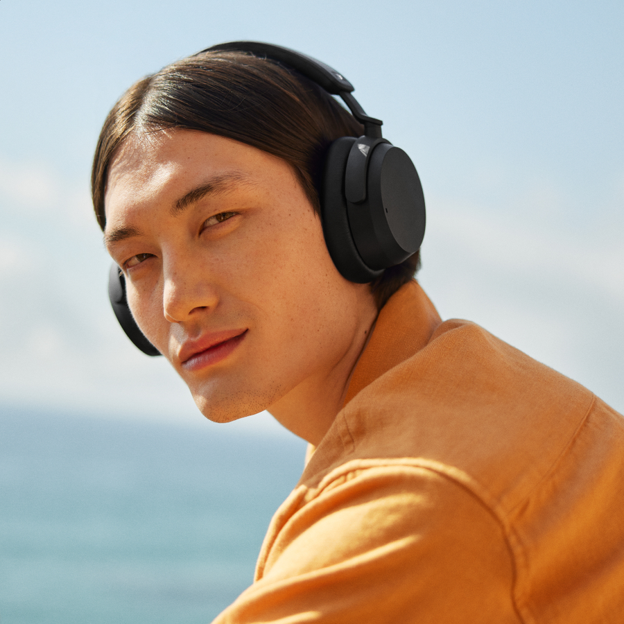 700427 - Sennheiser Accentum Wireless Over Ear Black/Copper SE