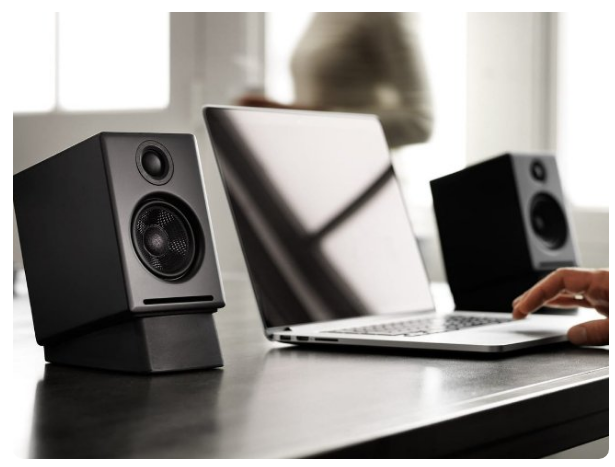 A2+BT-INT-WHT - Audioengine 2+ Wireless Desktop Speakers - Gloss White