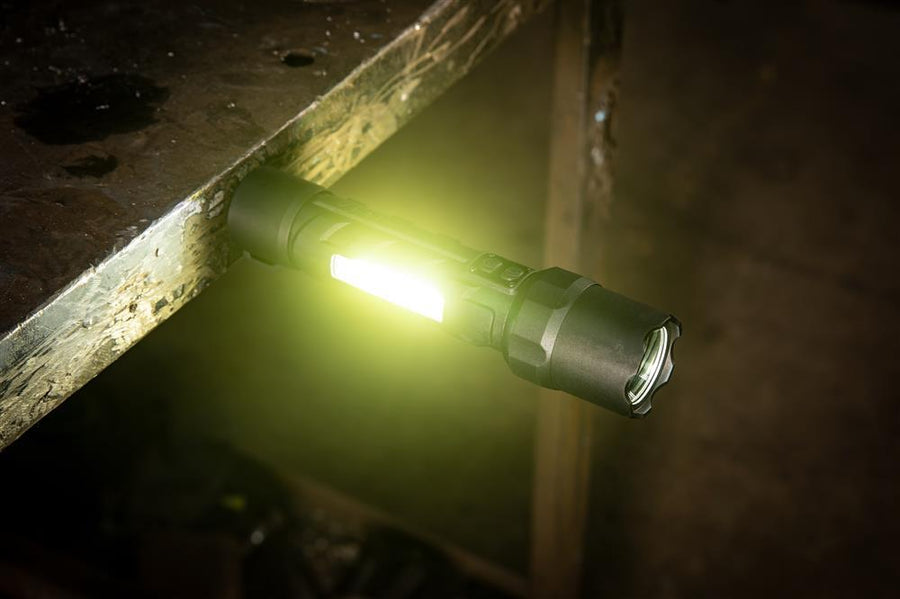 COAST COAPS700R - LED Polysteel Built Tough IP54 Pure Beam Tor Crush & Drop-Proof Twist Focus