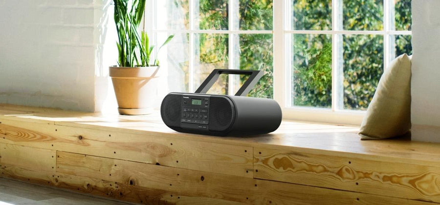 RX-D550GS-K - PORTABLE CD RADIO WITH BLUETOOTH AND USB INPUTS
