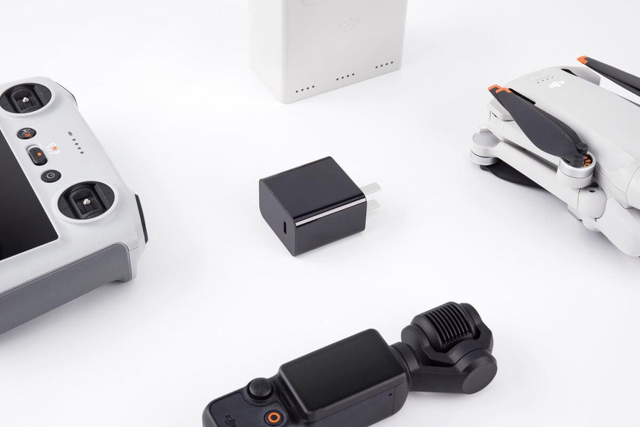 CP-MA-00000510 - DJI 30W USB-C Charger (AU) CP-MA-00000510