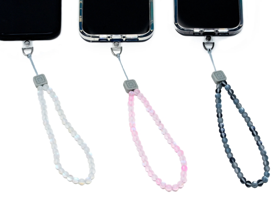 UNVST-002-GFT - Incipio Forme Universal Wristlet Charm ? Graphite