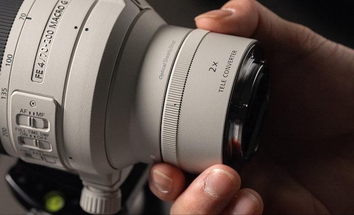 SEL70200G2 - Sony Alpha SEL70200G2 FE 70-200mm F4 Macro G OSS E Mount Lens