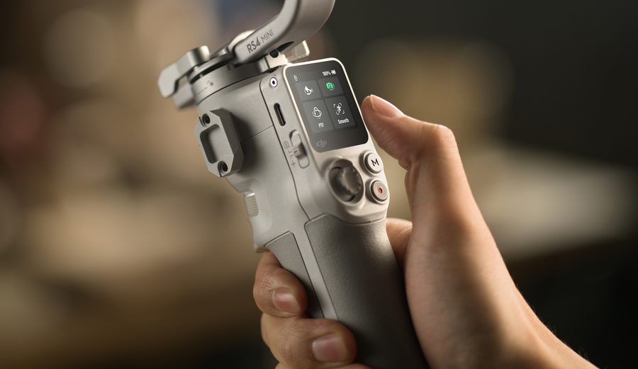 CP-RN-00000443 - DJI RS 4 Mini Combo CP-RN-00000443