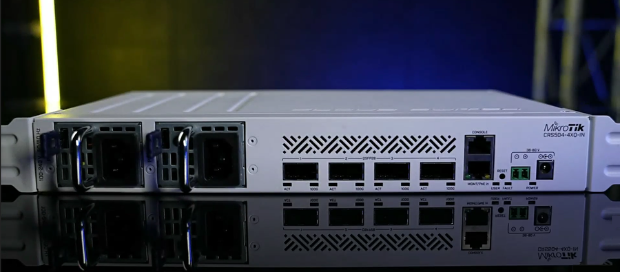 CRS504-4XQ-IN - MikroTik CRS504-4XQ-IN 4 Port 100G QSFP28 Fibre Switch