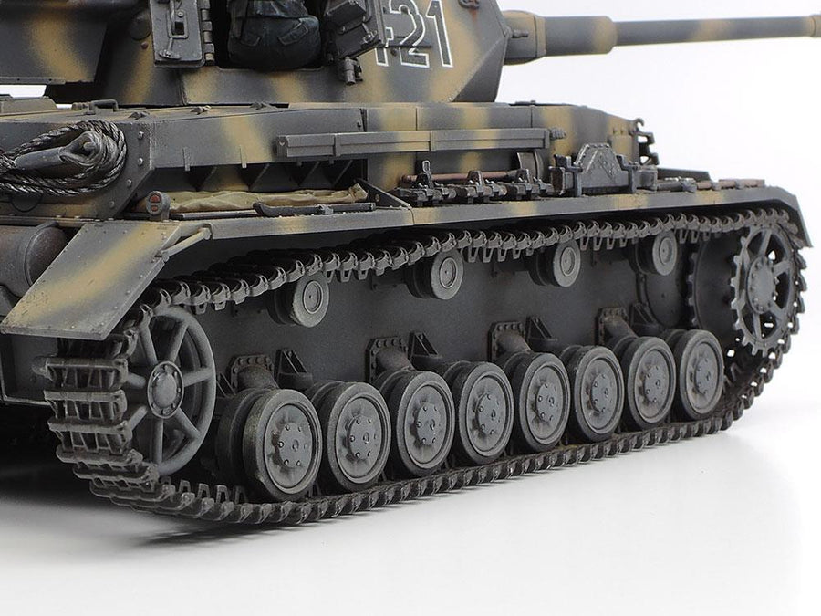Tamiya 25209 - TAMIYA 1/35 IV.F & MOTORCYCLE  EF