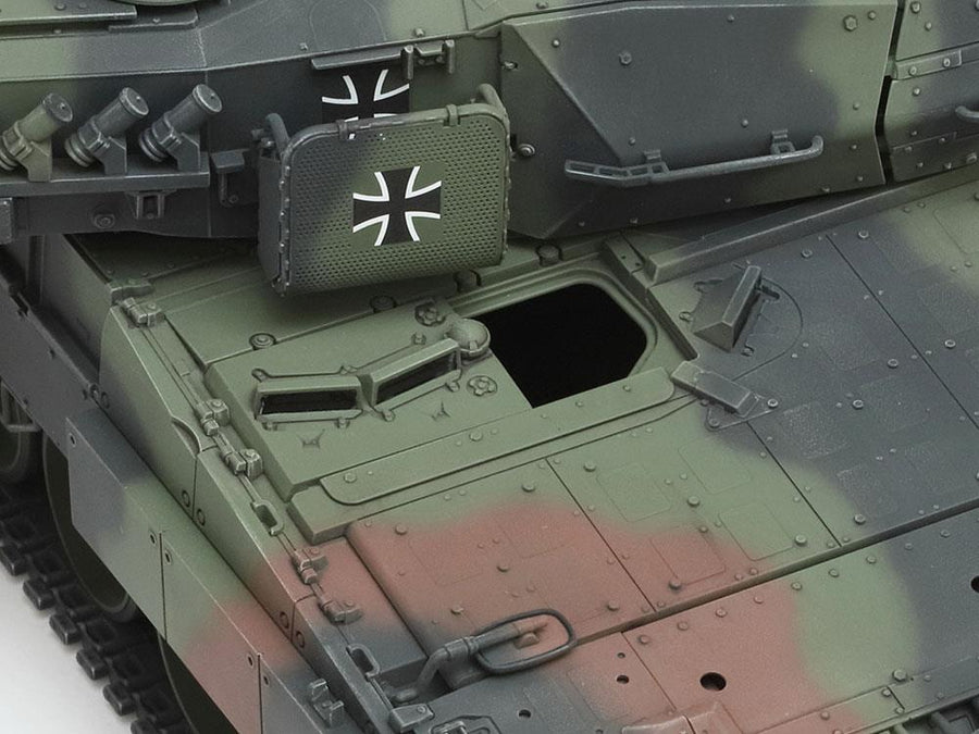 Tamiya 35387 - TAMIYA 1/35 LEOPARD 2 A7V