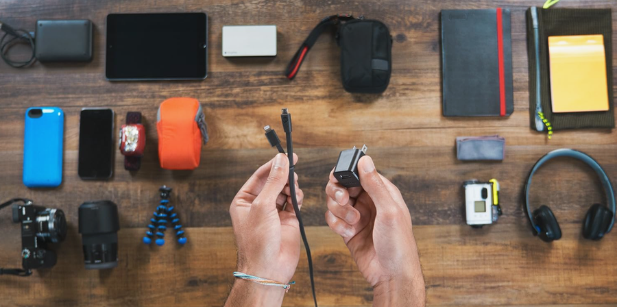 ZAGG 409912191 - Mophie Essential Kabel A C Kabel - Weiß geflochten - 2m