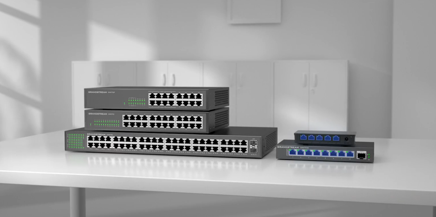Grandstream Networks GWN7700P - GWN7700P  Unmanaged Network Switch 5-port 4x PoE  Hardware