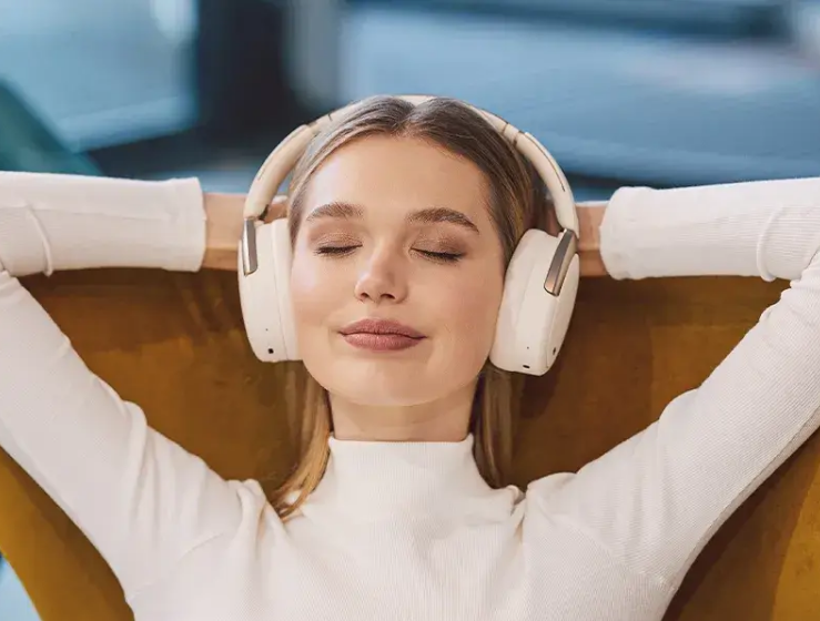 Edifier  WH950NB (2025 Upgrade) Wireless Over-Ear Noise-Cancelling Headphones - White