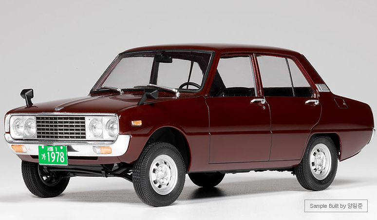 Academy 9-15617 - ACADEMY 1/24 ICONIC KOREAN BRISA CAR