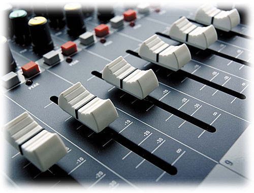 SOUNDCRAFT EPM6 - 6-MONO 2-STEREO ANALOGUE MIXER (RW5734)