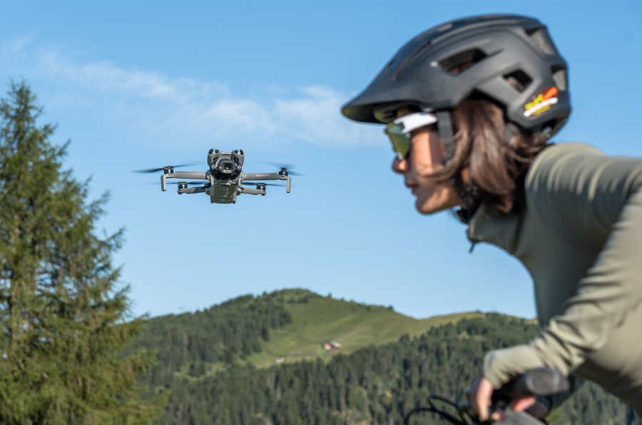 CP-MA-00000895 - DJI Mini 5 Pro Fly More Combo Plus (DJI RC2)