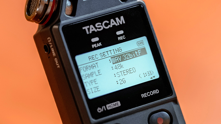 TASCAMDR05XP - TASCAM DR-05XP PORTABLE DIGITAL RECORDER