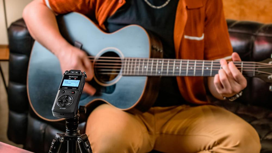 TASCAMDR05XP - TASCAM DR-05XP PORTABLE DIGITAL RECORDER
