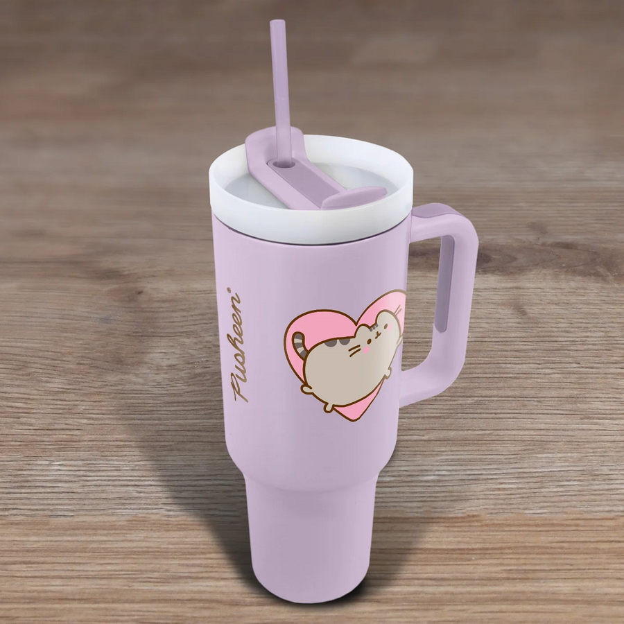 Impact Merch Trinkgeschirr IMPTC – Pusheen Herz-Becher (1.2L)