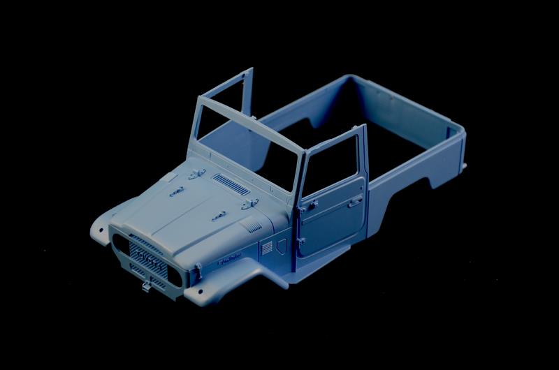 Italeri 1-3630 - ITALERI 1/24 TOYOTA LANDCRUISER BJ-44 SOFTTOP