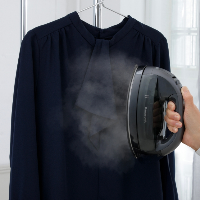 NI-WL55KSJ - 2000W CORDLESS 360 DEGREE IRON