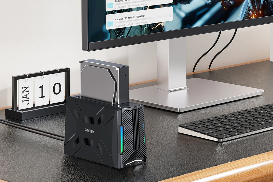 Unitek S1234B - USB-C Enclosure Docking Station. Supports Read/writing of 2.5”/3.5” SATA Drives.