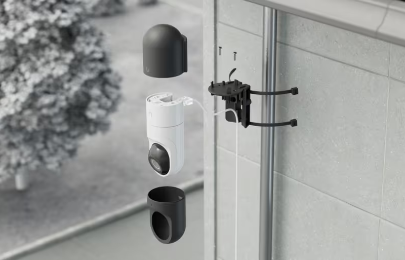 UACC-Flex-Cam-PWM-Black-3 - Ubiquiti UniFi G5 Flex Camera Professional Wall Mount 3 Pack - Black