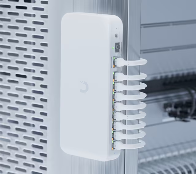 Ubiquiti UACC-SWITCH-FM - UniFi Floating Mount for UniFi compact switches