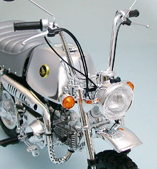 Tamiya 16031 - TAMIYA 1/6 HONDA GORILLA SPRING COLLECTION