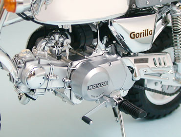 Tamiya 16031 - TAMIYA 1/6 HONDA GORILLA SPRING COLLECTION