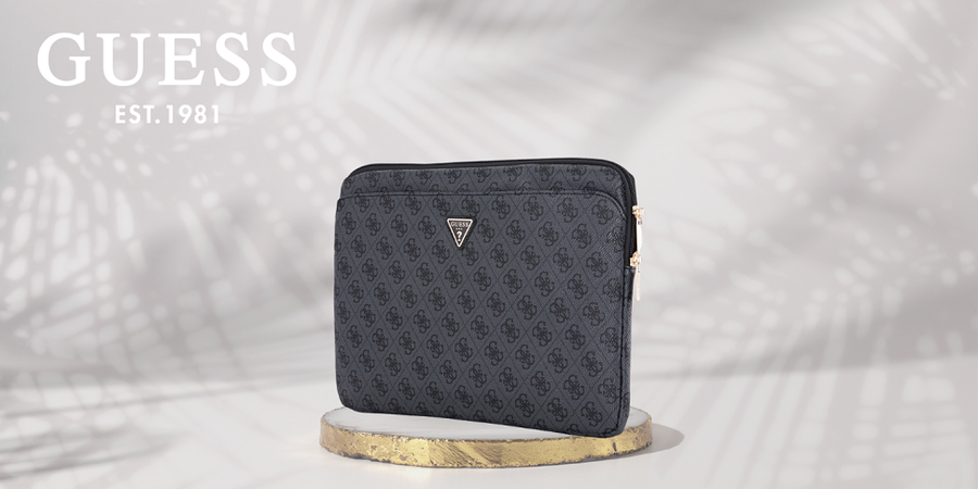 GUCS14ZP4DPTK - Guess 4G Zipper Pocket -  Laptop Sleeve 14-inch - Black