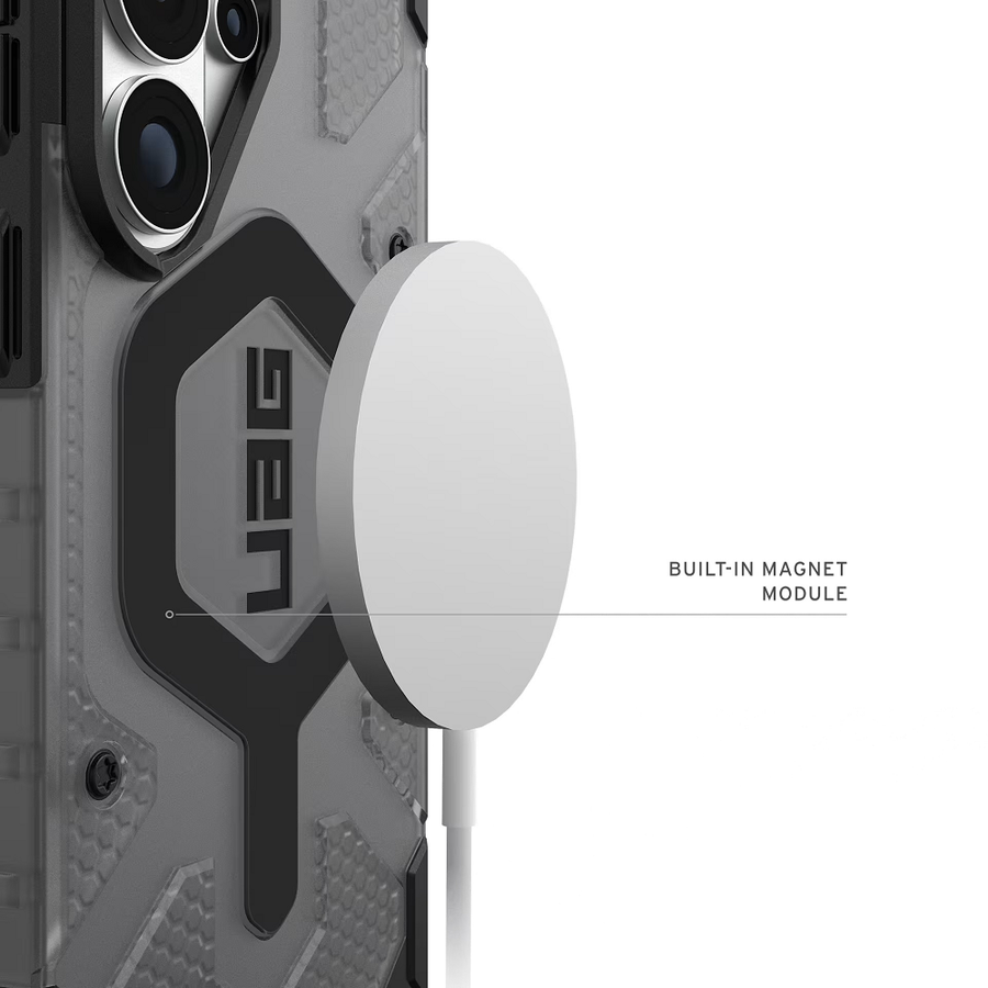 Urban Armour Gear 214526113140 - UAG Pathfinder Clear w/Magnet -Samsung GS26 Ultra  Ash/Black
