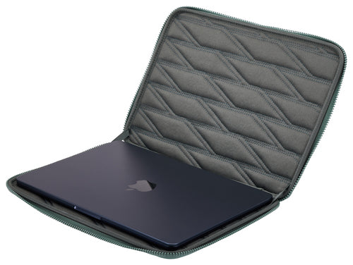 Thule Gauntlet Sleeve 5.0 for MacBook Pro 13"-14" & MacBook Air – Hazy Green