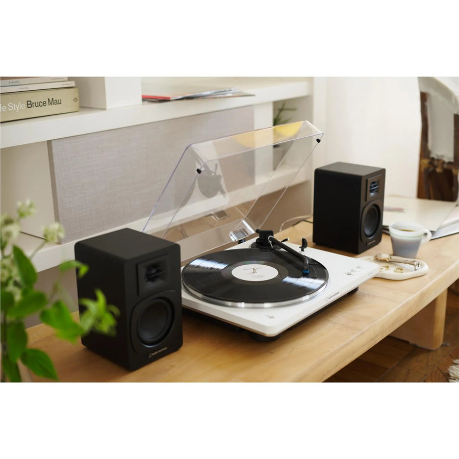 AUDIO TECHNICA LP70XBT-WS - AT AUTOMATIC BELT DRIVE TURNTABLE WITH BT & VM95C STYLUS