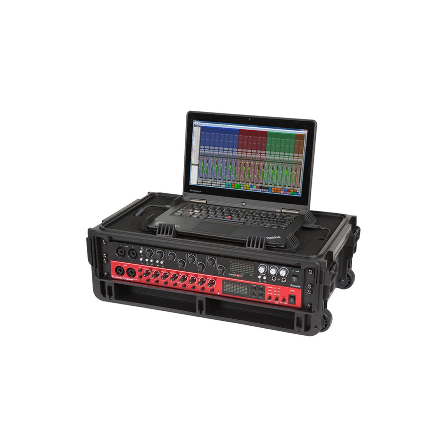 SKB-ISF2U - SKB MOLD LAPTOP/2U RACK W WHEEL PULL HAN