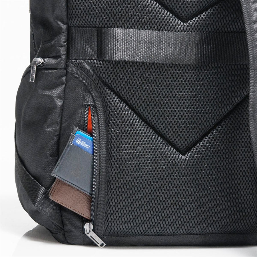 EVERKI EKP107 - Advance Laptop Backpack. Up to 15.6''. Dedicated Pockets iPad/Pro/Kindle/tablet. Light