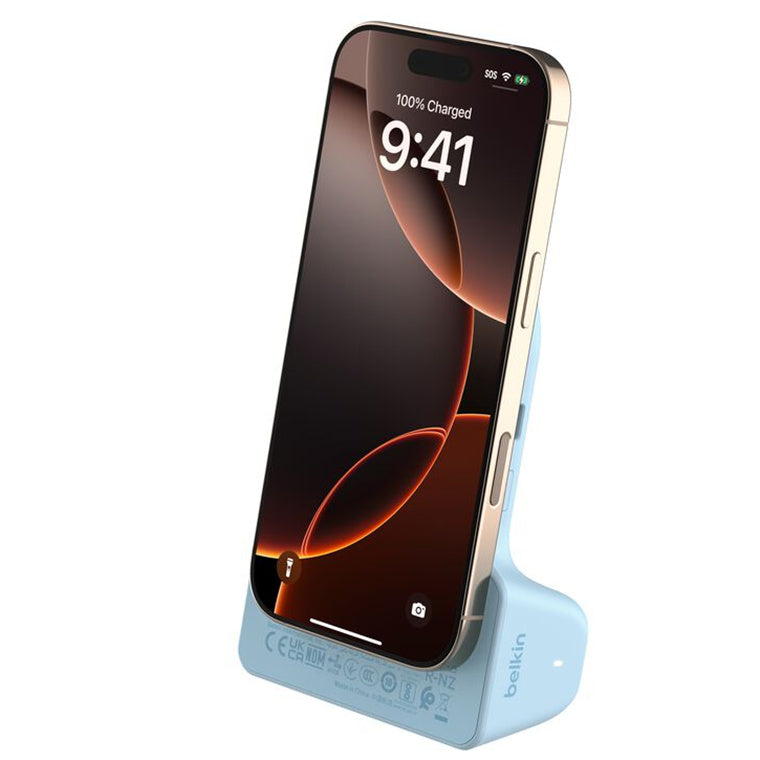 Belkin Stage PowerGrip  9300mAh 15W 3-Output Magnetic Power Bank  with Cable & Display -Blue