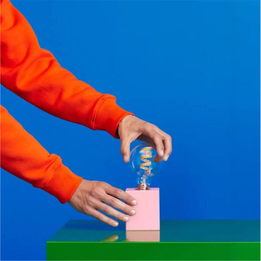 Philips WIZ267101 - WiZ Wi-Fi BLE 40W A60 E27 822-65 RGB Clear Bulb