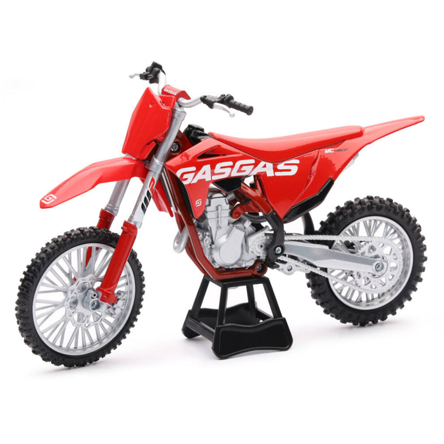 NEW RAY MODELL NR-58293 - MODELL DIRT BIKE GASGAS MC450F MASSSTAB 1:12 VON NEW RAY
