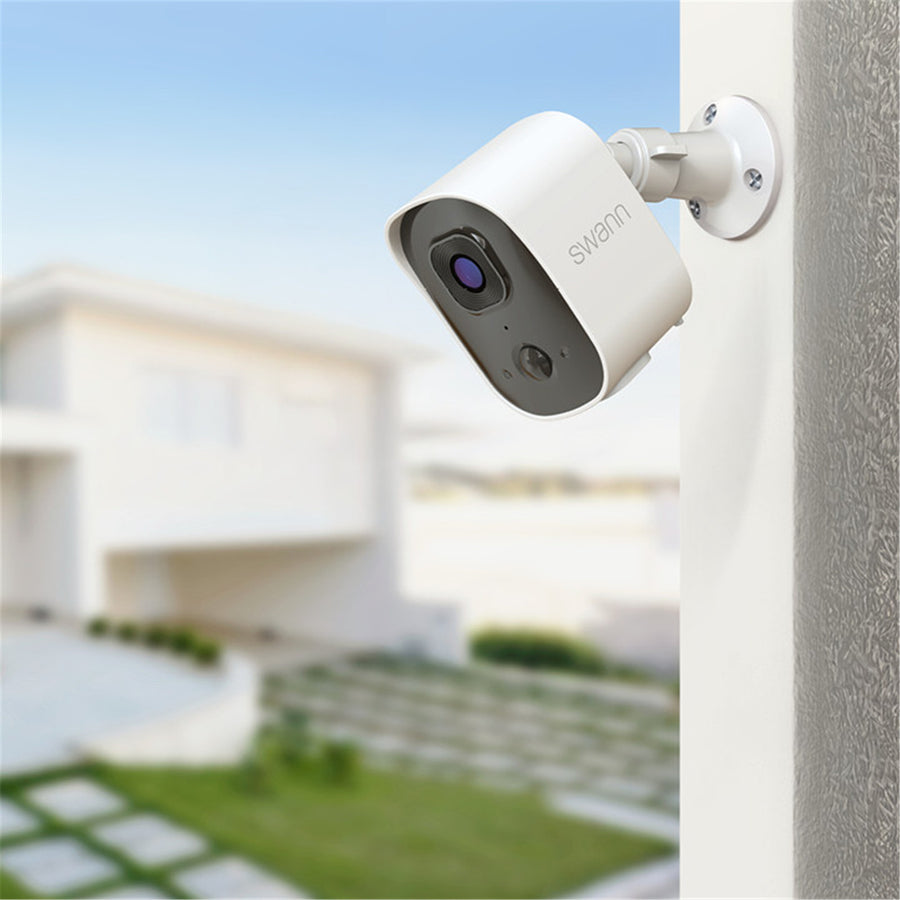 Swann Evo 2K Outdoor Wireless Camera with 32GB Card.