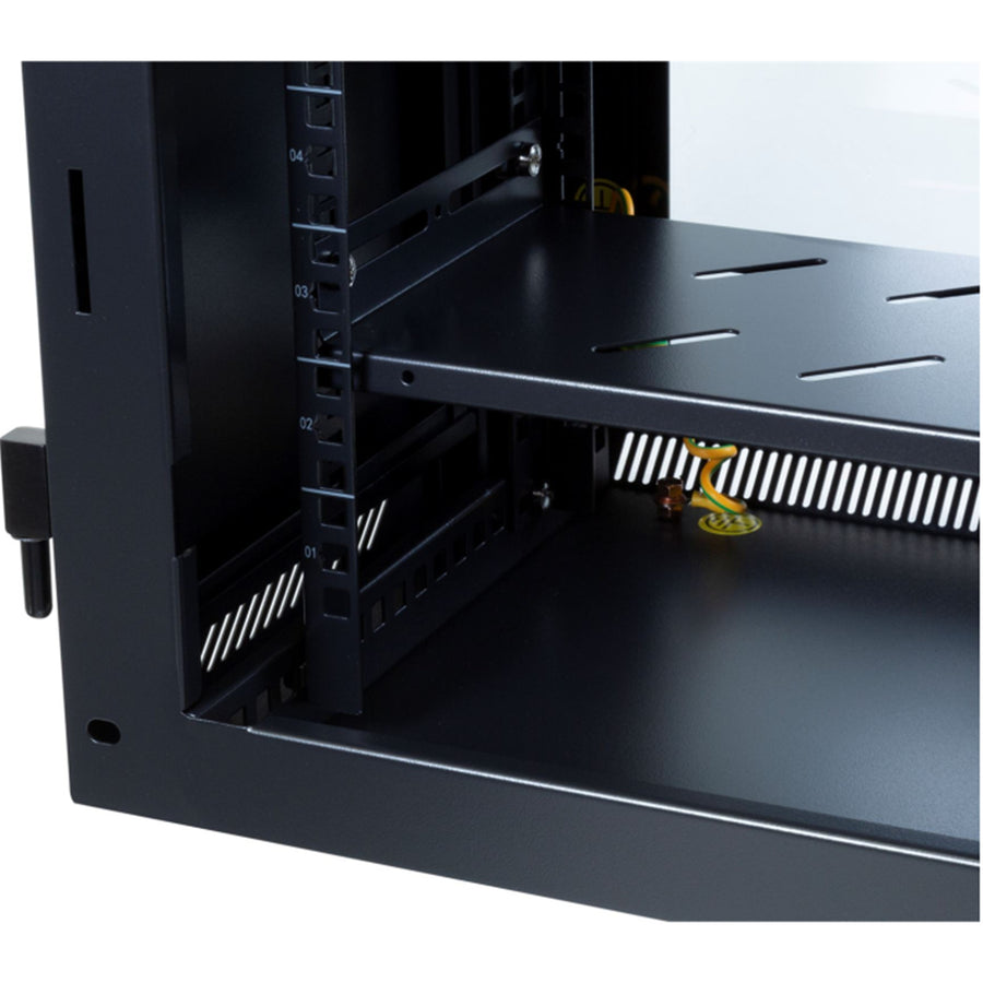 DYNAMIX RSFDS9 - 9RU Universal Swing Wall Mount Cabinet. Back mount supplied Left & Right Hinges