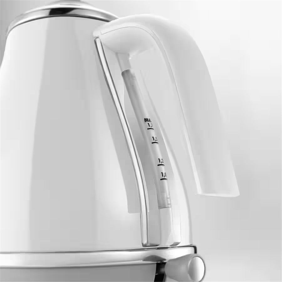 Delonghi Icona Capitals Kettle White