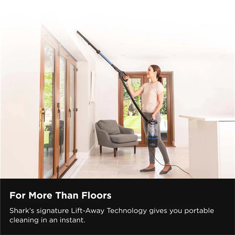 Shark  Lift Away Upright NV602